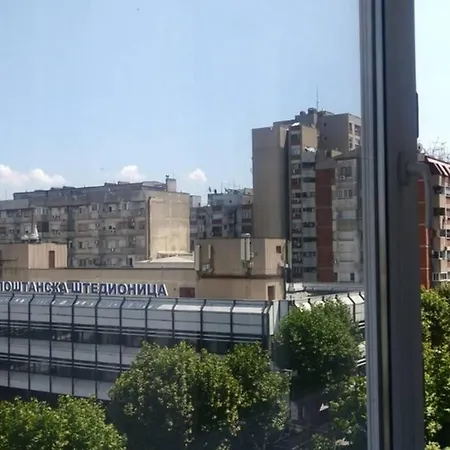 Tasmajdan's Charming Apartment *